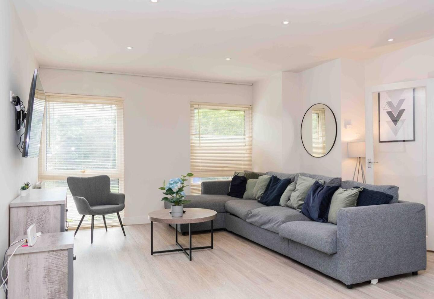 3 Bedroom Bungalow Close To Peak District With Garden Sheffield Exterior foto
